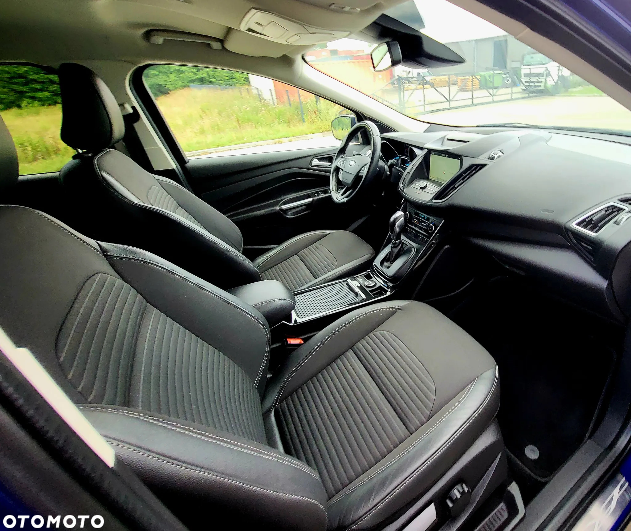 Ford Kuga 1.5 EcoBoost 4x4 Titanium - 31