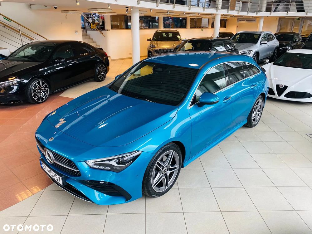 Mercedes-Benz CLA 180 7G-DCT AMG Line - 4