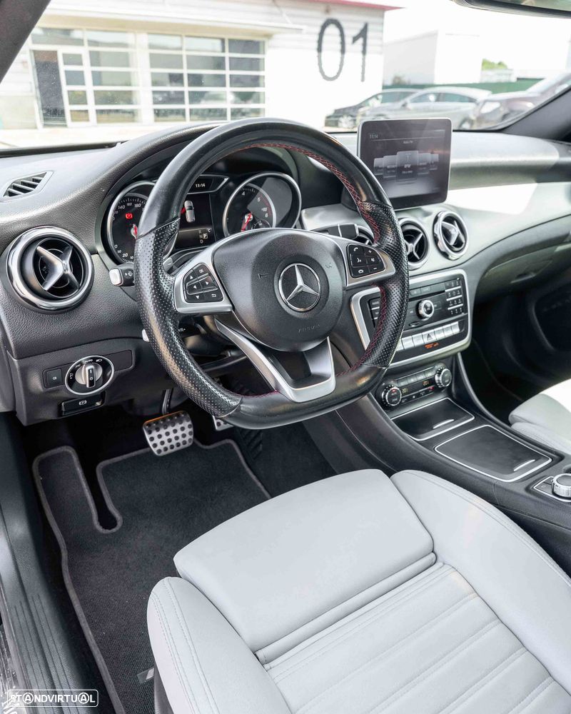 Mercedes-Benz GLA 220 d - 16