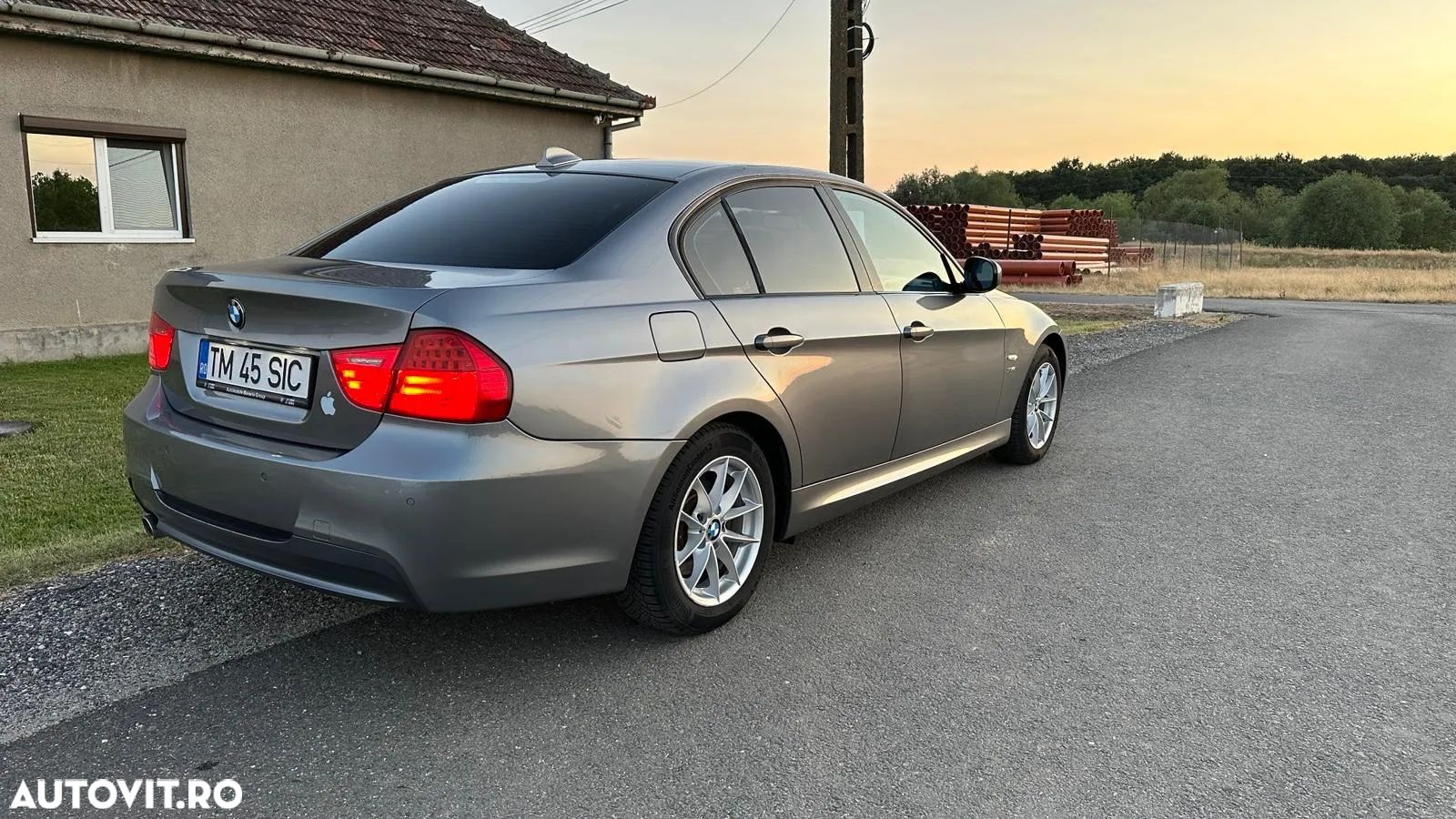 BMW Seria 3 - 1