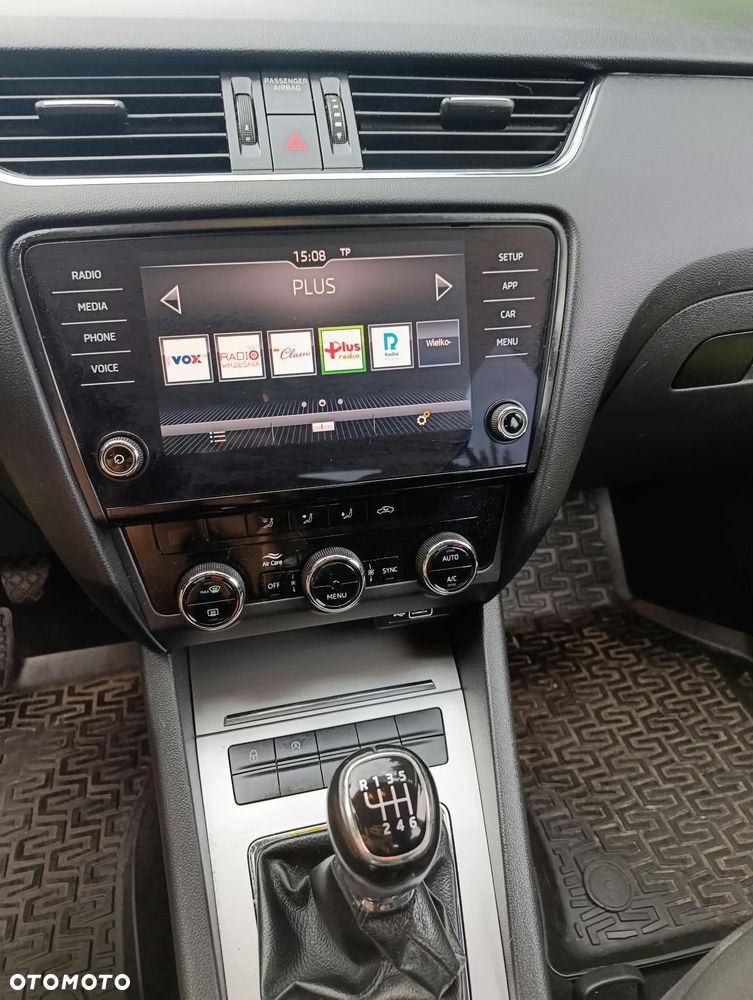 Skoda Octavia 1.5 TSI ACT Ambition - 10
