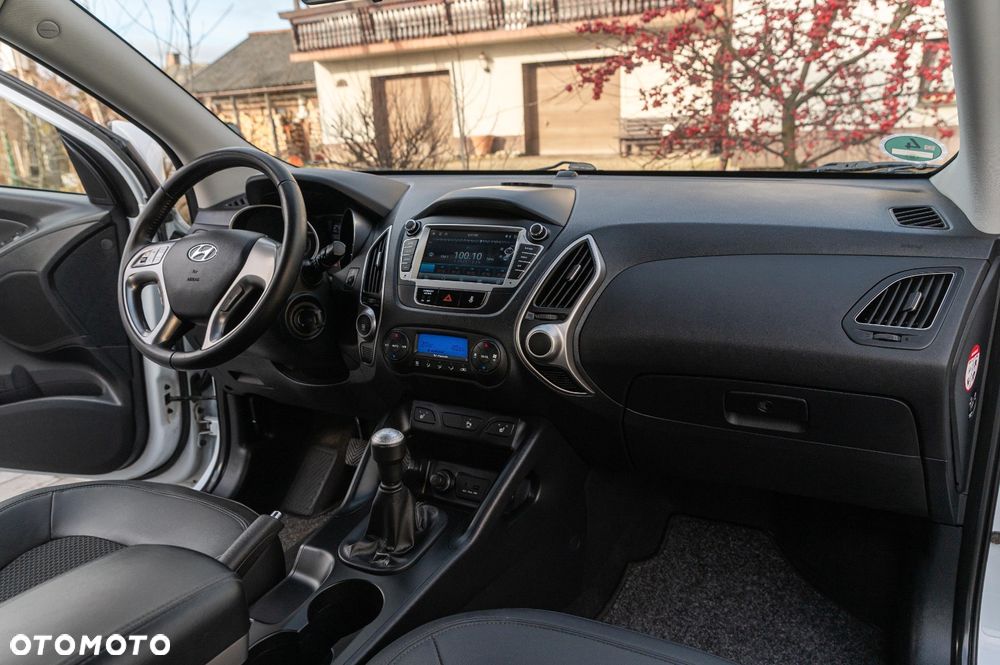 Hyundai ix35 2.0 Premium 2WD - 25