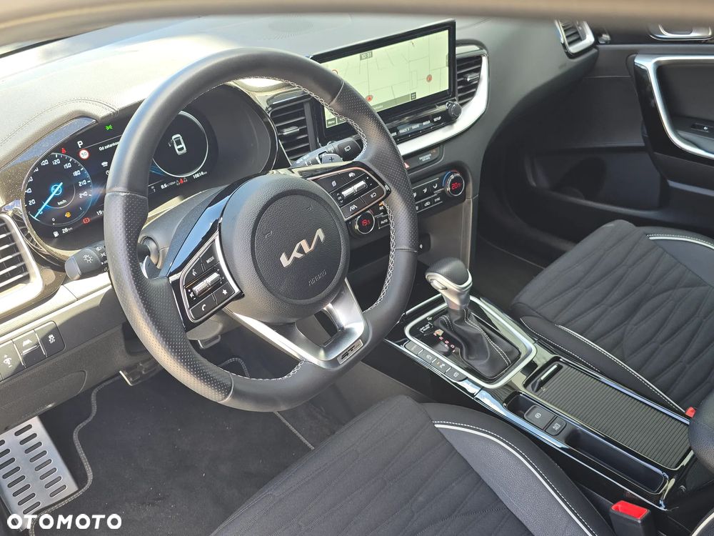 Kia ProCeed 1.5 T-GDI DCT7 OPF GT LINE - 6