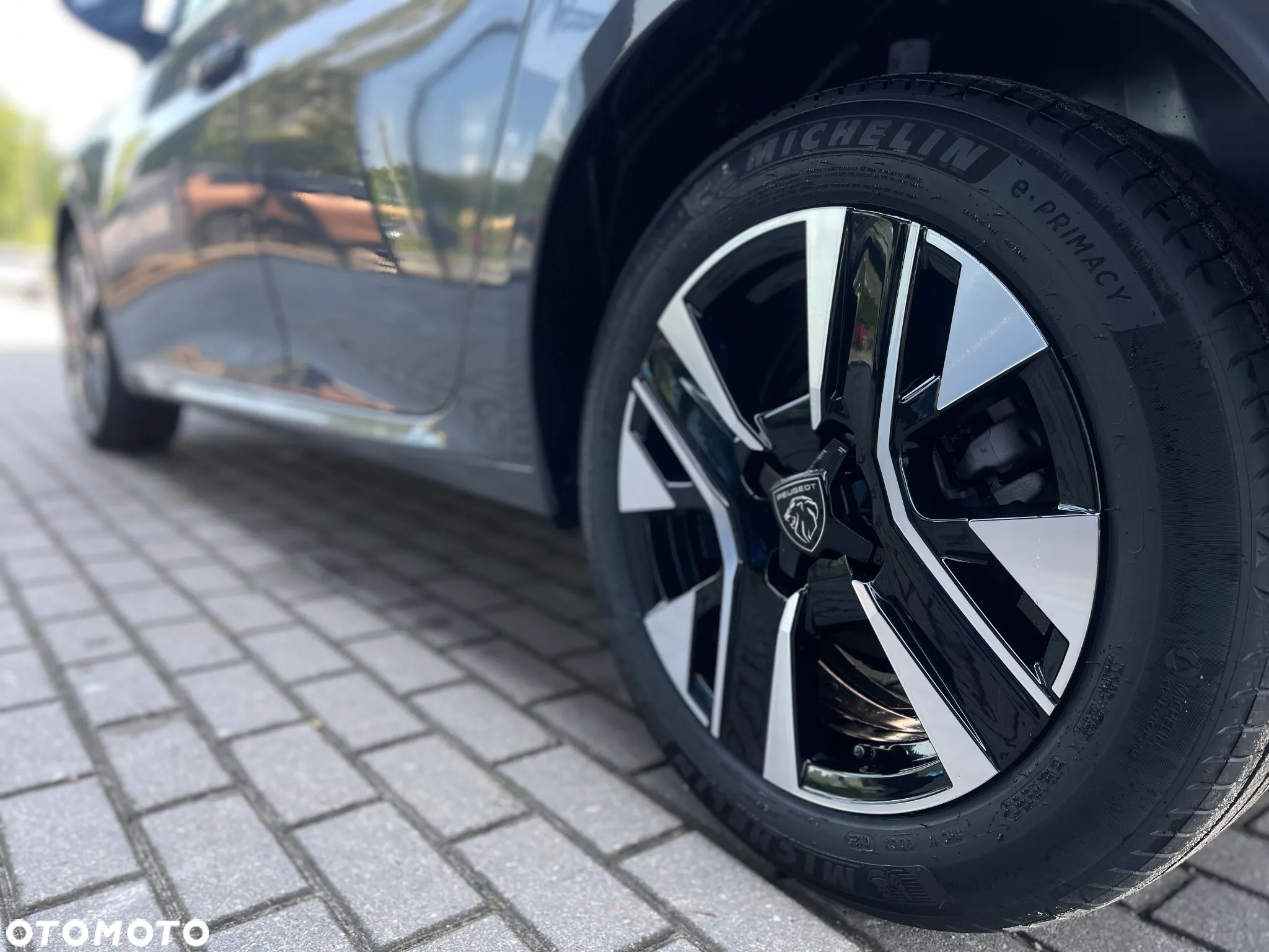Peugeot 208 1.2 PureTech Allure S&S - 8
