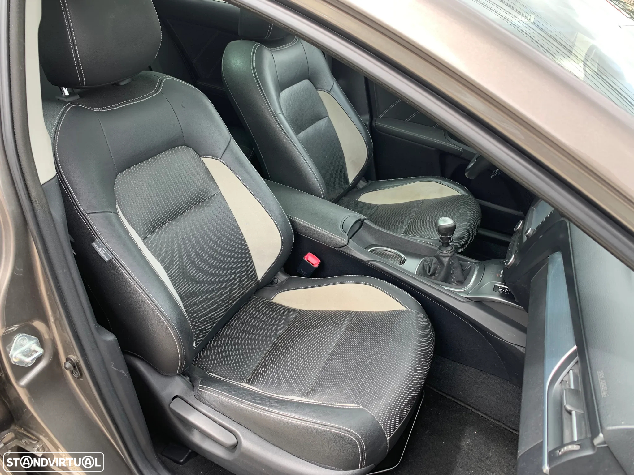 Toyota Avensis Touring Sports 2.0 D-4D Edition S+ - 7
