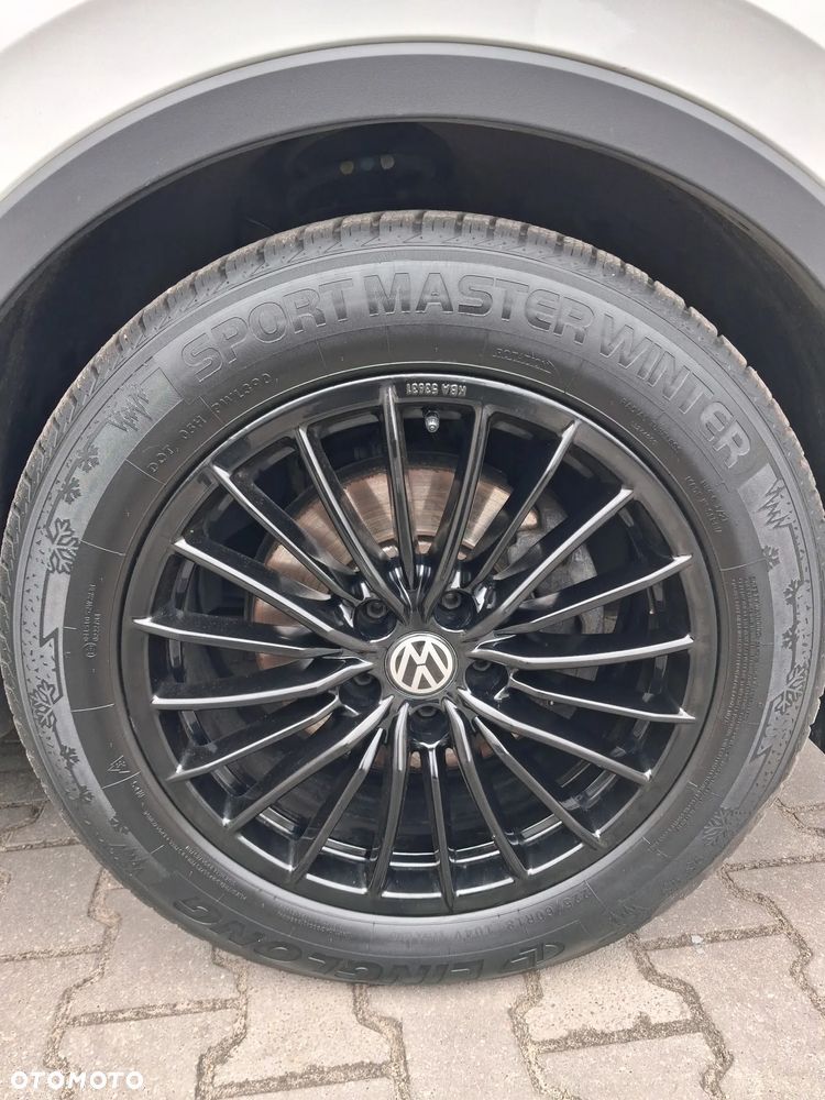 Volkswagen Tiguan - 10