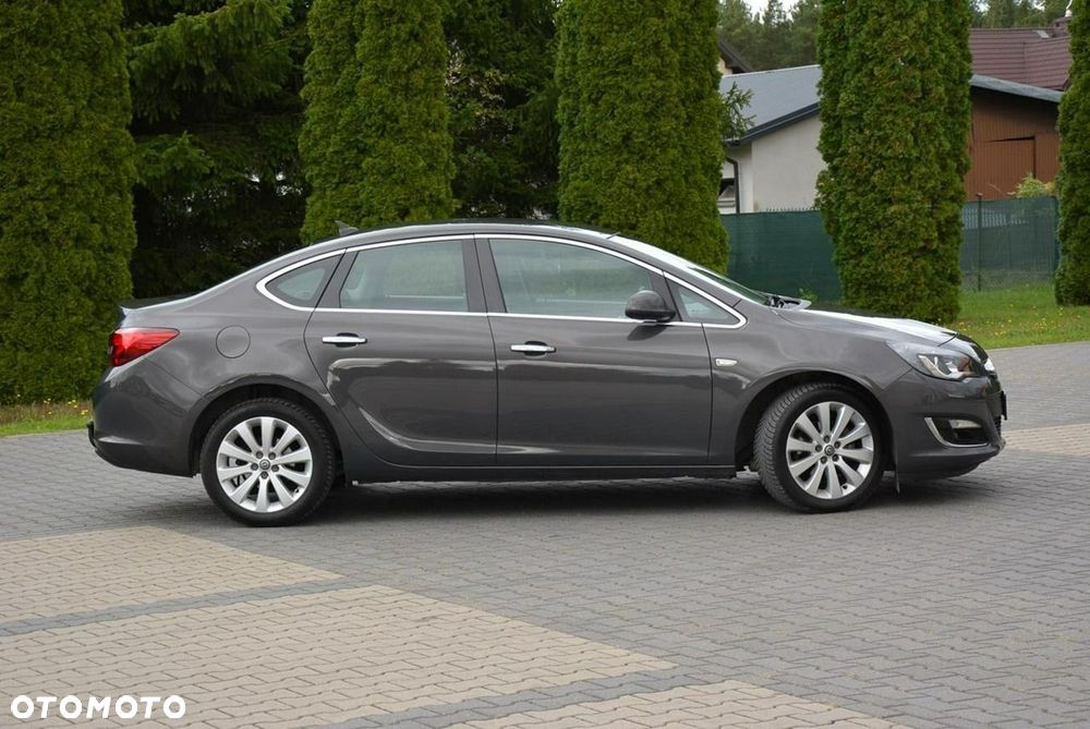 Opel Astra 1.4 Turbo Automatik Innovation - 12