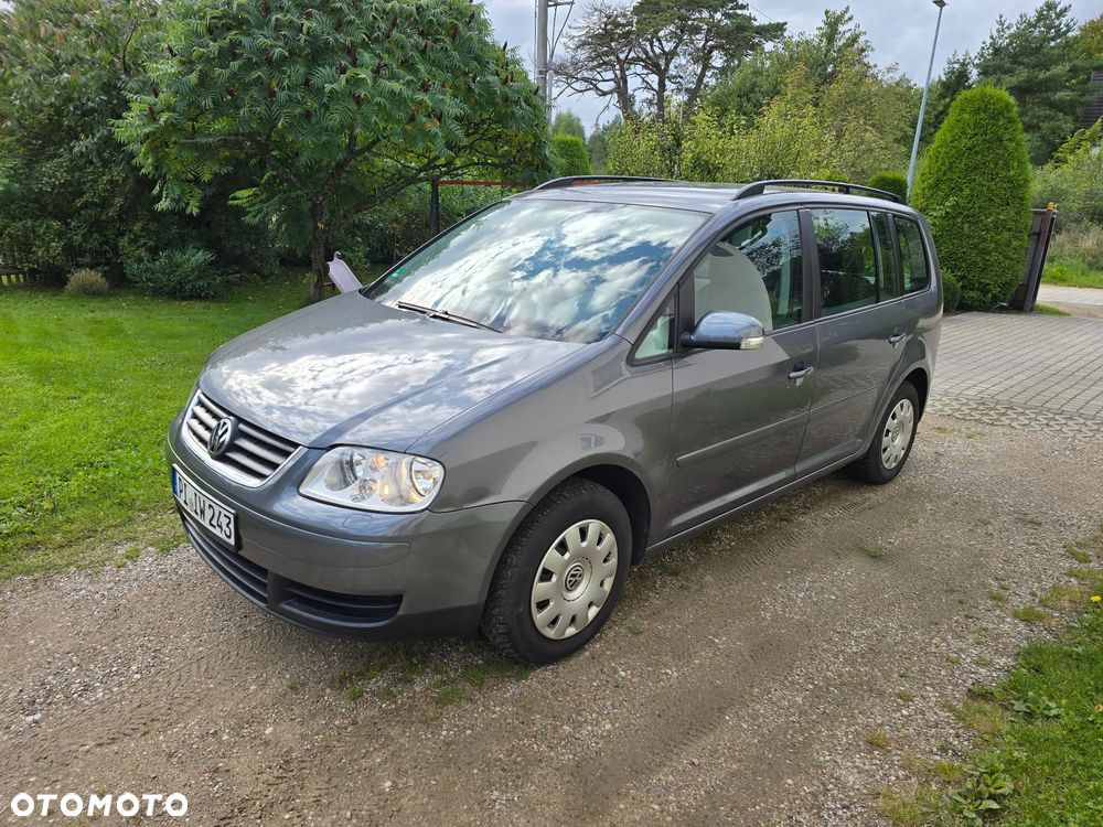 Volkswagen Touran - 3