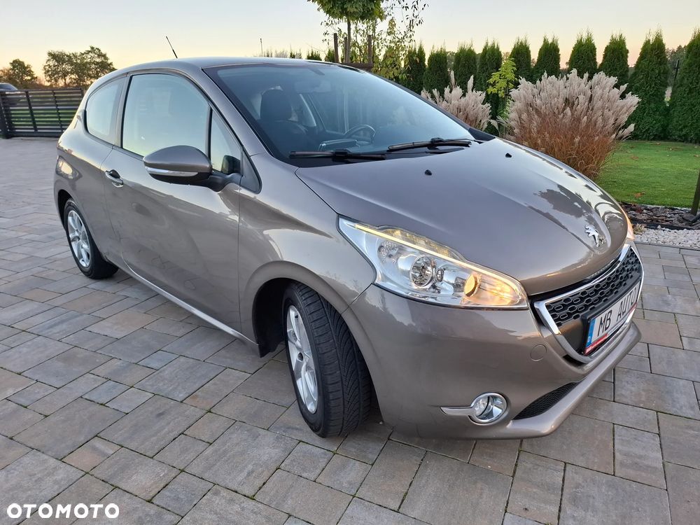 Peugeot 208 1.4 VTi Active - 27