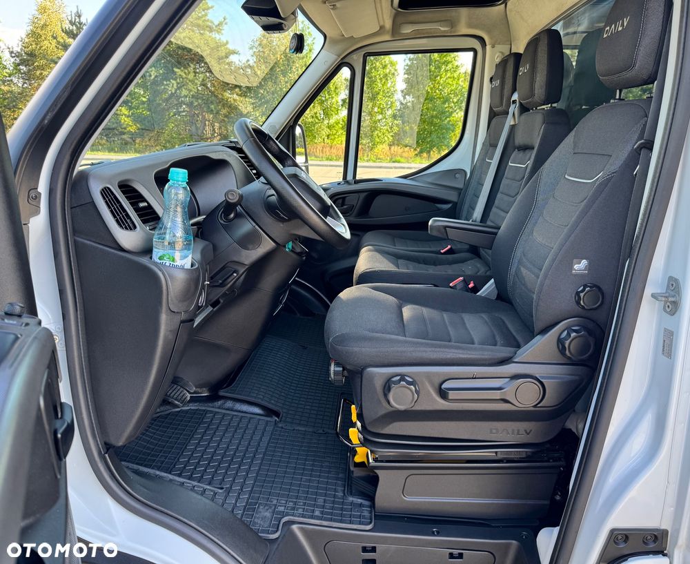 Iveco Daily 2024r ‼️50C18‼️HI-MATIC 15 Palet 6.11m // 3.0 Plandeka 2x Firanka + Dach zsuwany + drzwi z tyłu Wysokość rampowa // poduszki pneumatyczne Salon Polska DMC 3.5t - 22