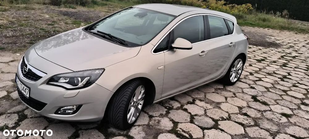 Opel Astra IV 1.7 CDTI Cosmo - 4