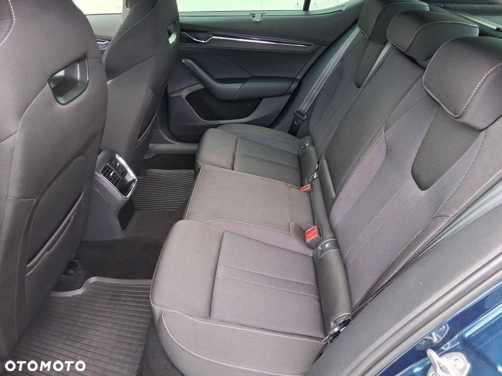 Skoda Octavia 2.0 TDI Style DSG - 21