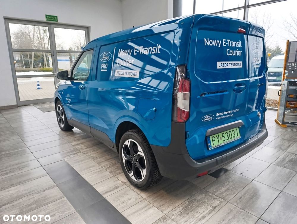 Ford Transit Courier - 5