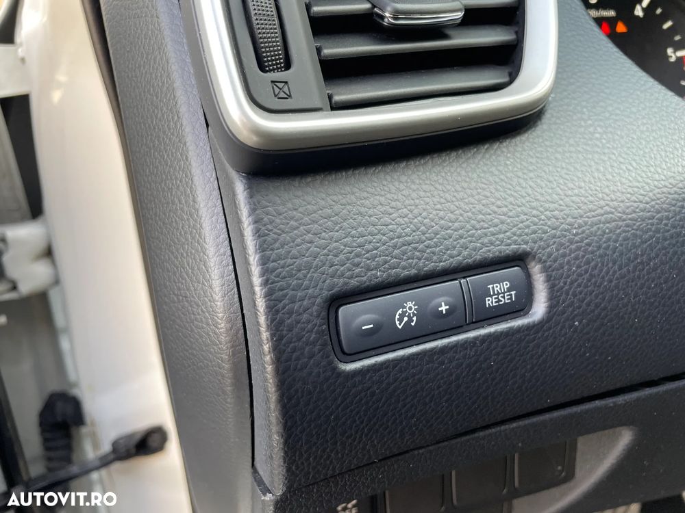 Nissan Qashqai 1.6 DCI Xtronic TEKNA+ - 17