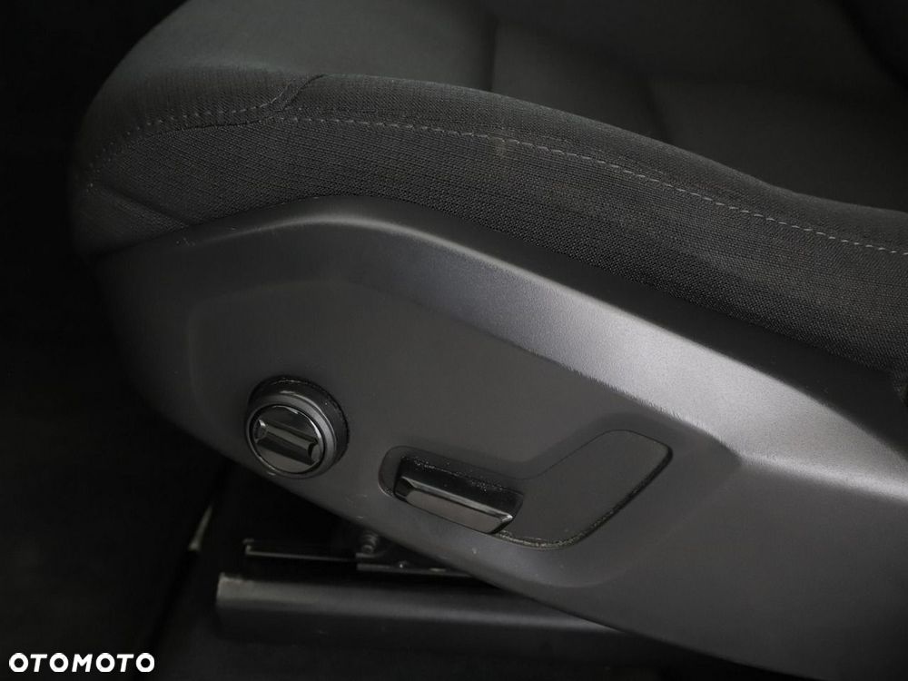 Volvo XC 60 T6 AWD Recharge Geartronic Inscription Expression - 36