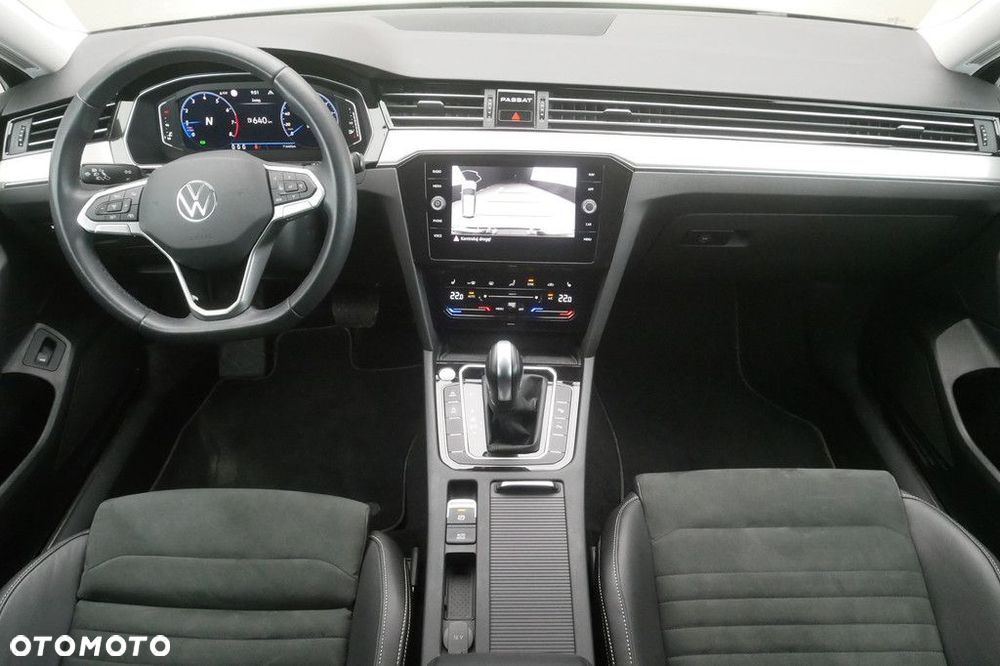 Volkswagen Passat Variant 2.0 TSI Elegance DSG - 8