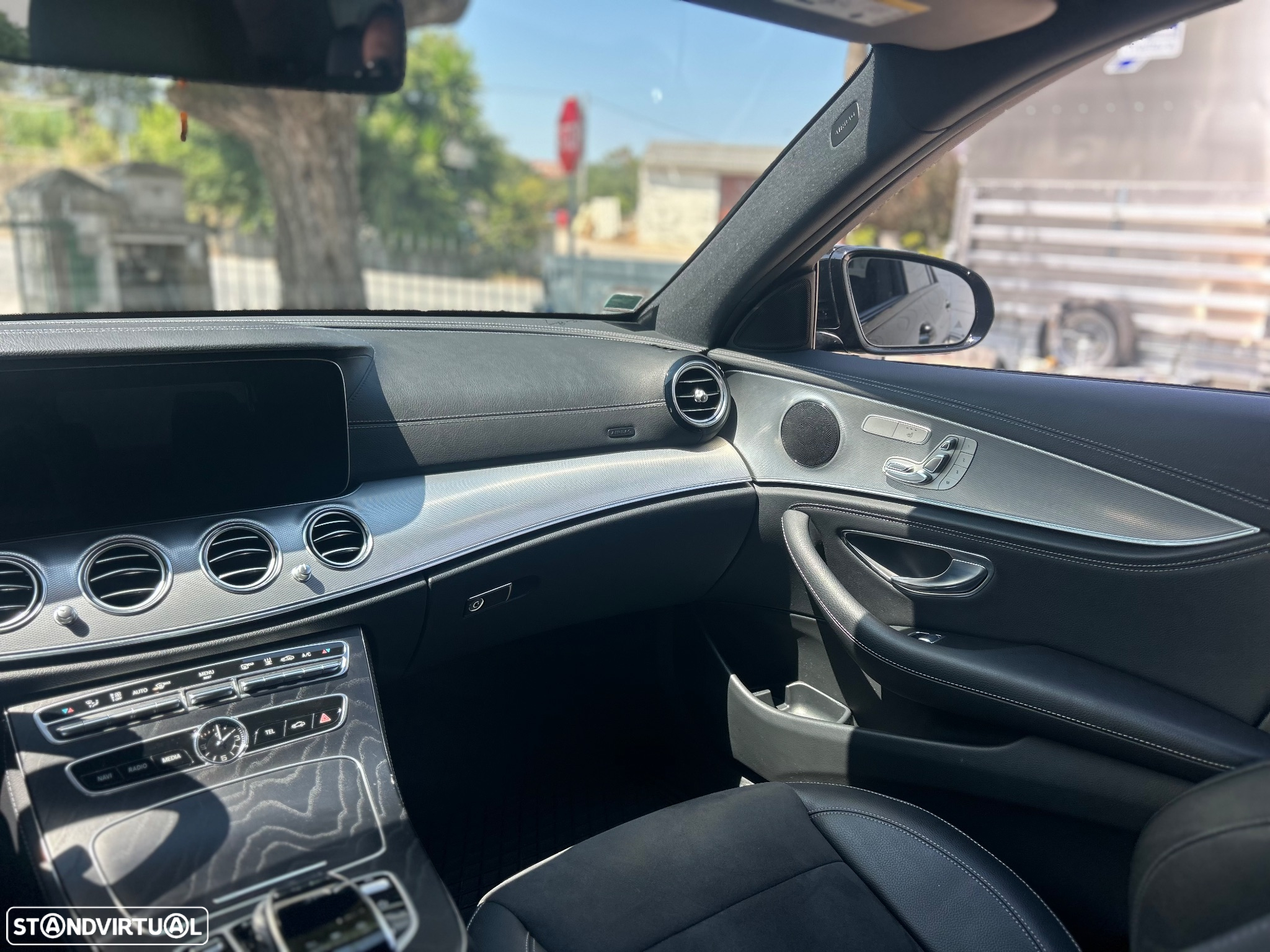 Mercedes-Benz E 300 de AMG Line - 15