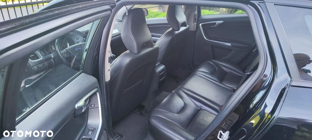 Volvo V60 D4 Kinetic - 9