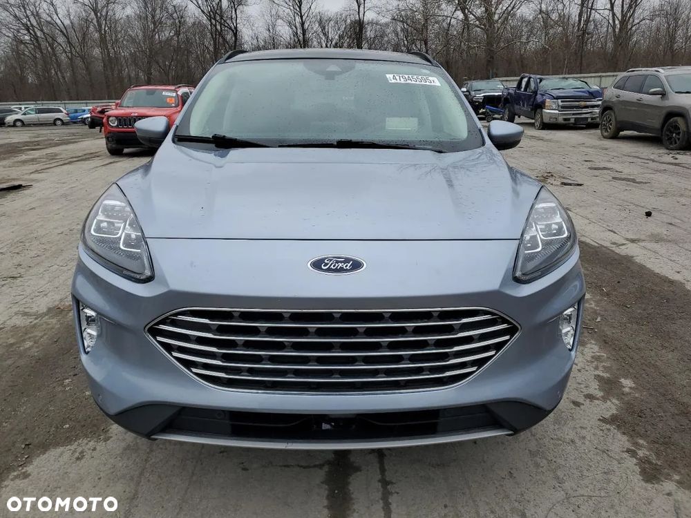 Ford Escape 2.0 EcoBoost AWD Titanium - 3