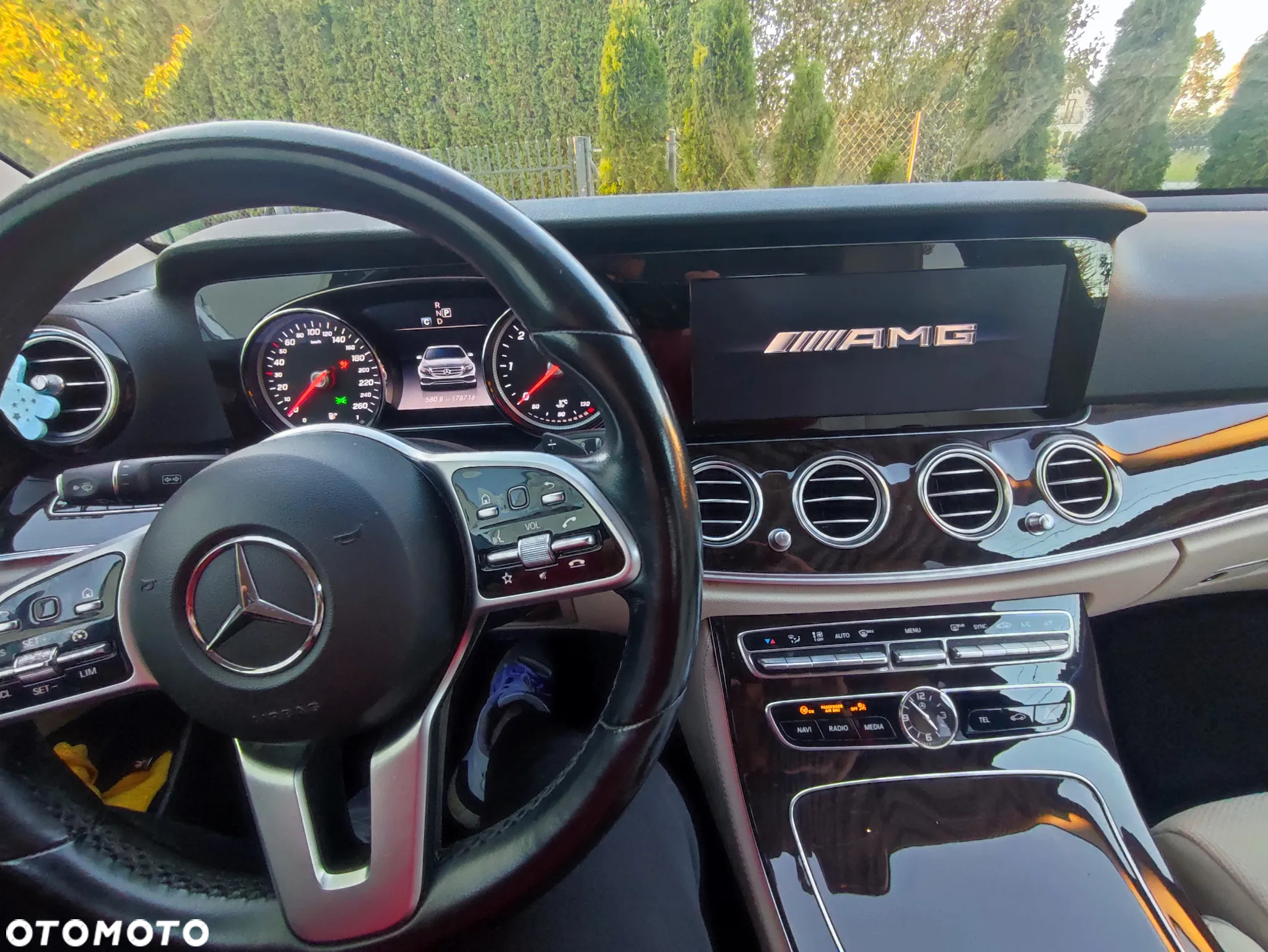 Mercedes-Benz Klasa E 220 d 4-Matic Business Edition 9G-TRONIC - 18