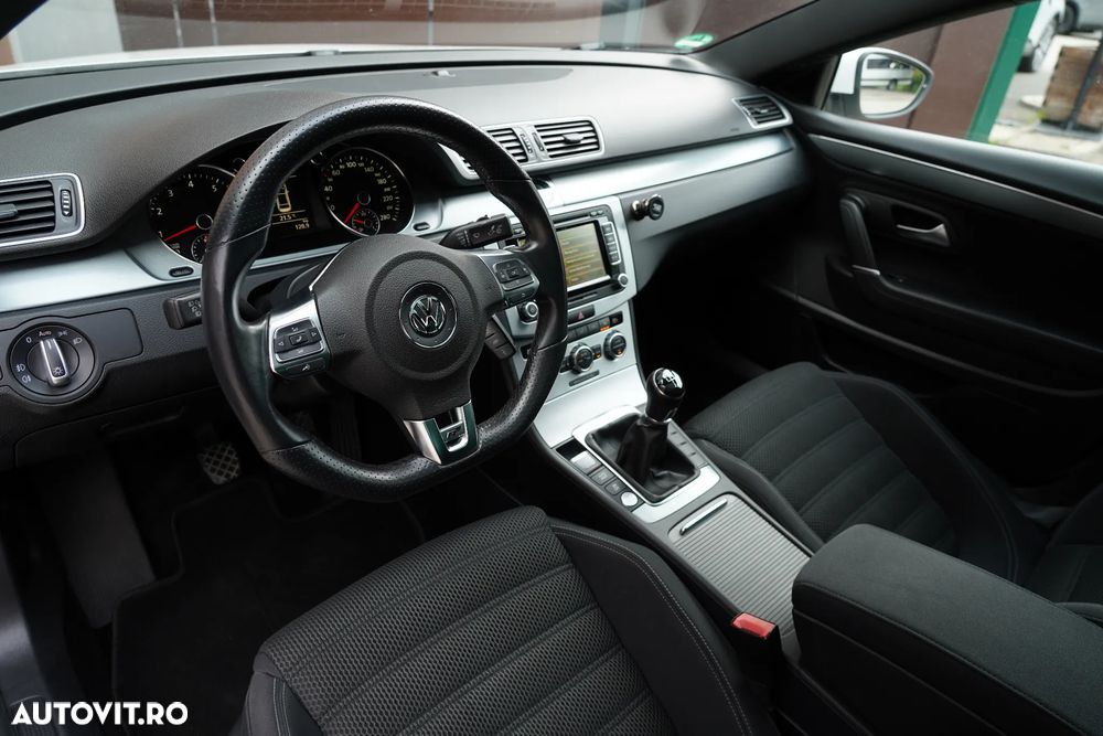 Volkswagen Passat CC 2.0 TSI - 17