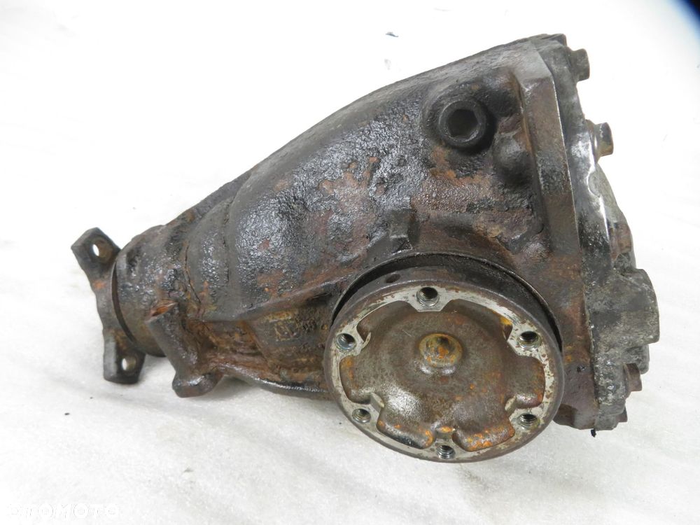 DYFER MERCEDES W210 E 220 CDI 2103513308 2,87 - 4