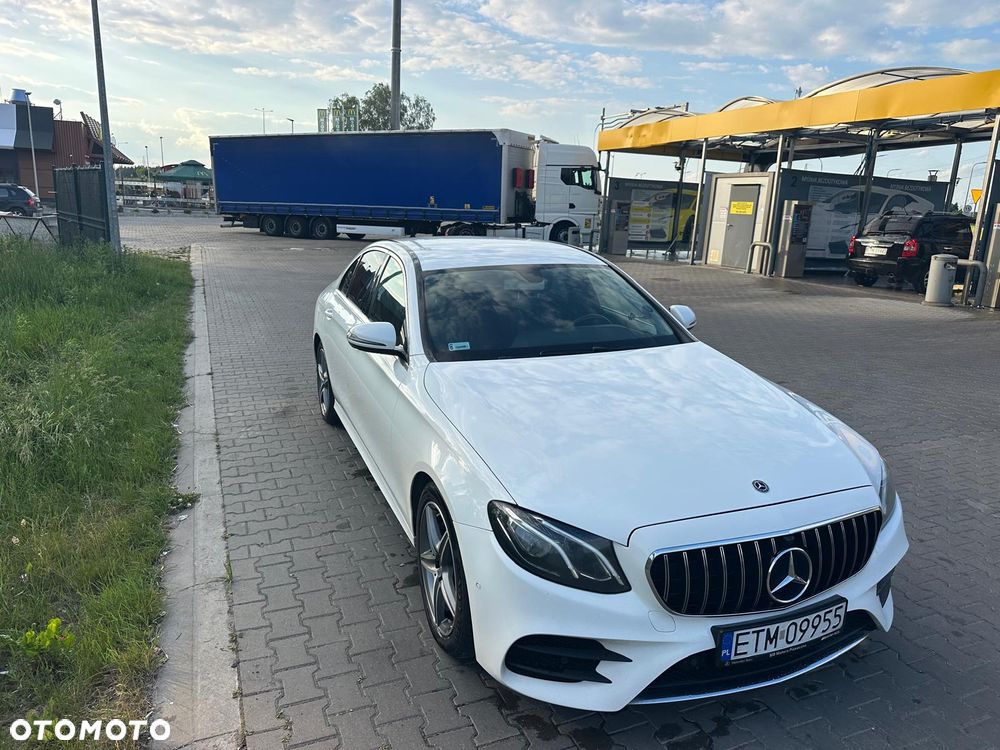Mercedes-Benz Klasa E 220 d 9G-TRONIC - 3