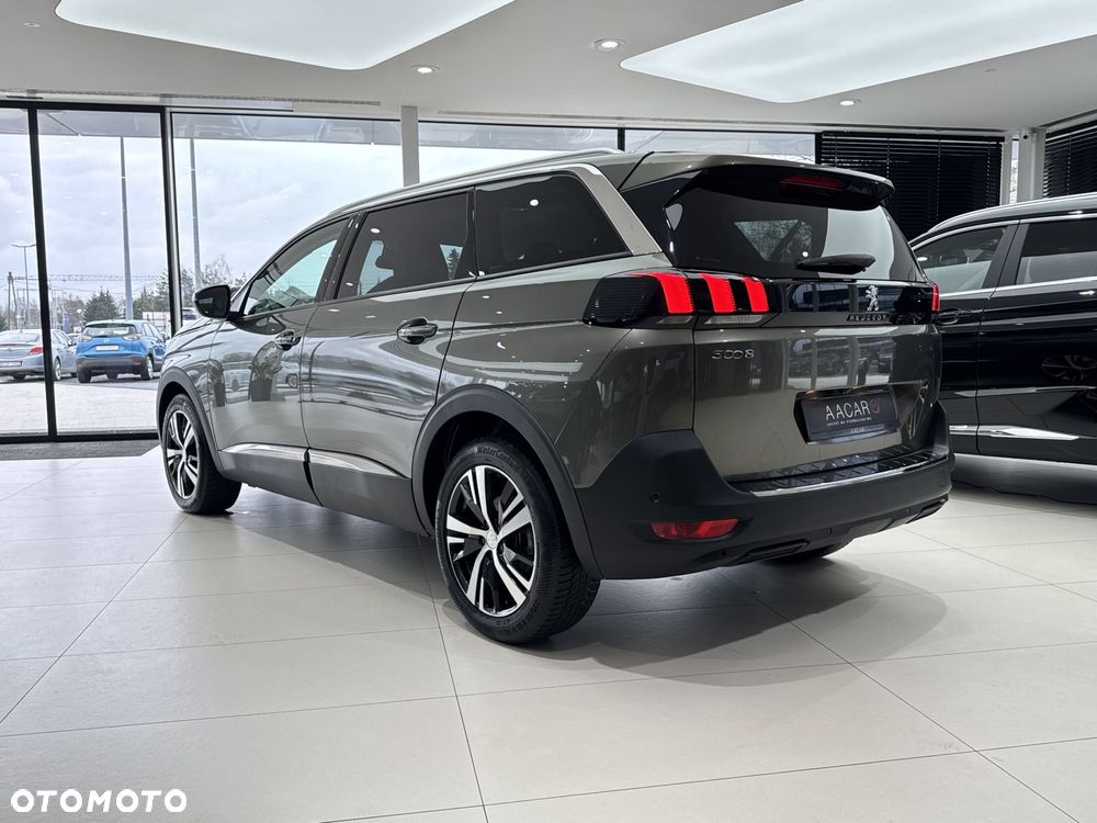 Peugeot 5008 - 3