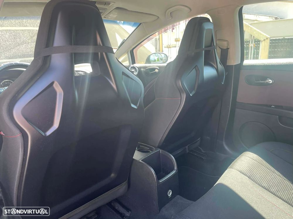SEAT Leon 2.0 TDI FR - 8