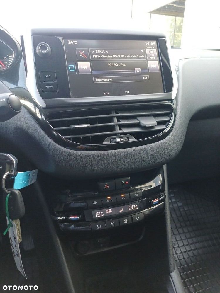 Peugeot 208 1.2 PureTech Style - 14