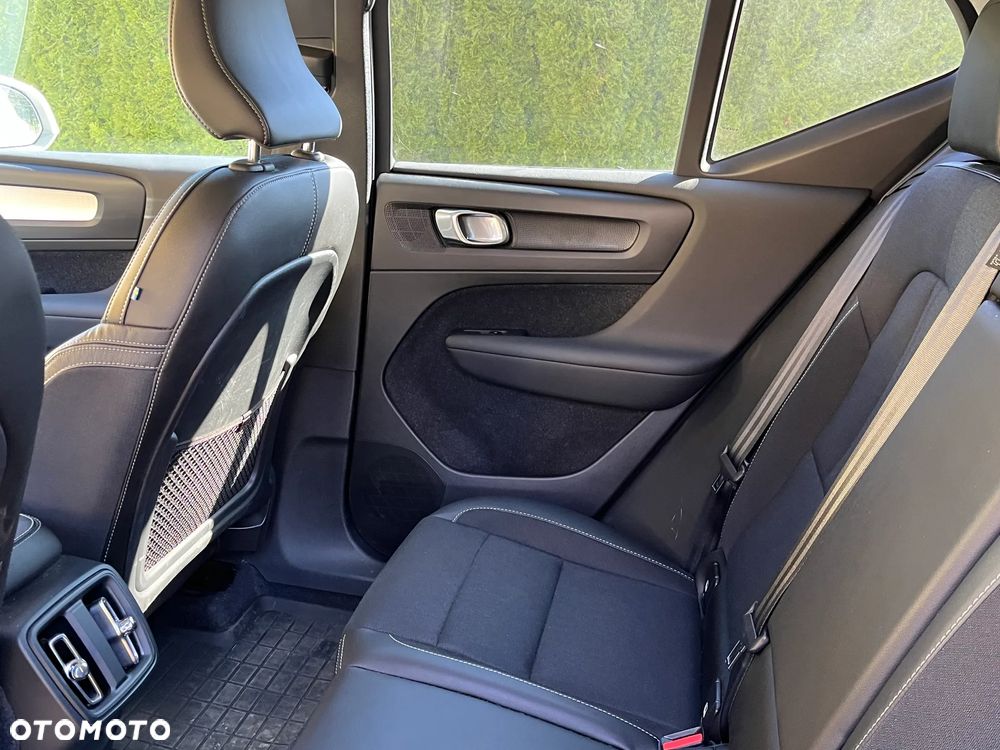 Volvo XC 40 T4 AWD Inscription - 12