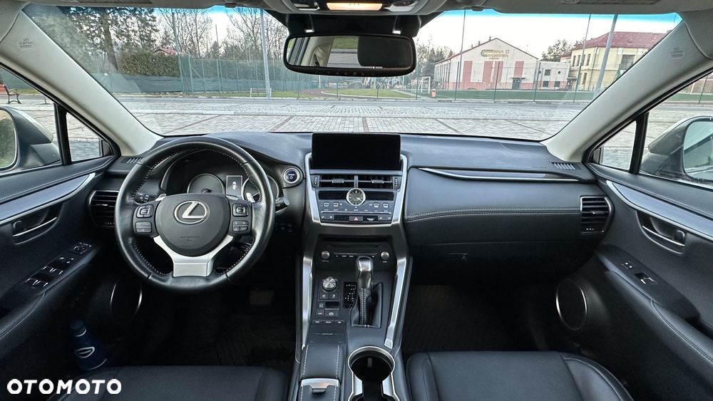 Lexus NX 300h Elite AWD - 21