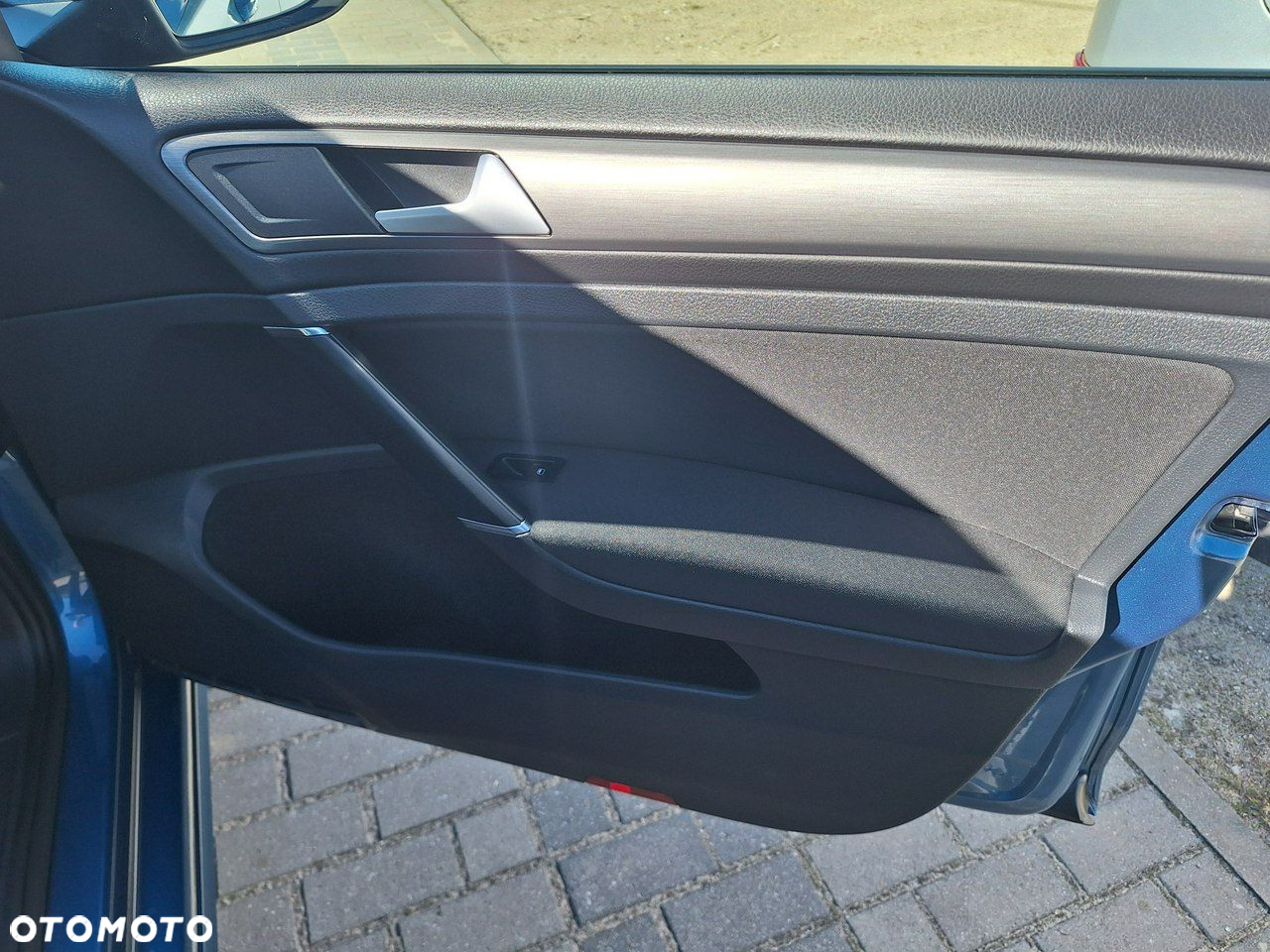 Volkswagen Golf 1.6 TDI BlueMotion Technology Comfortline - 20