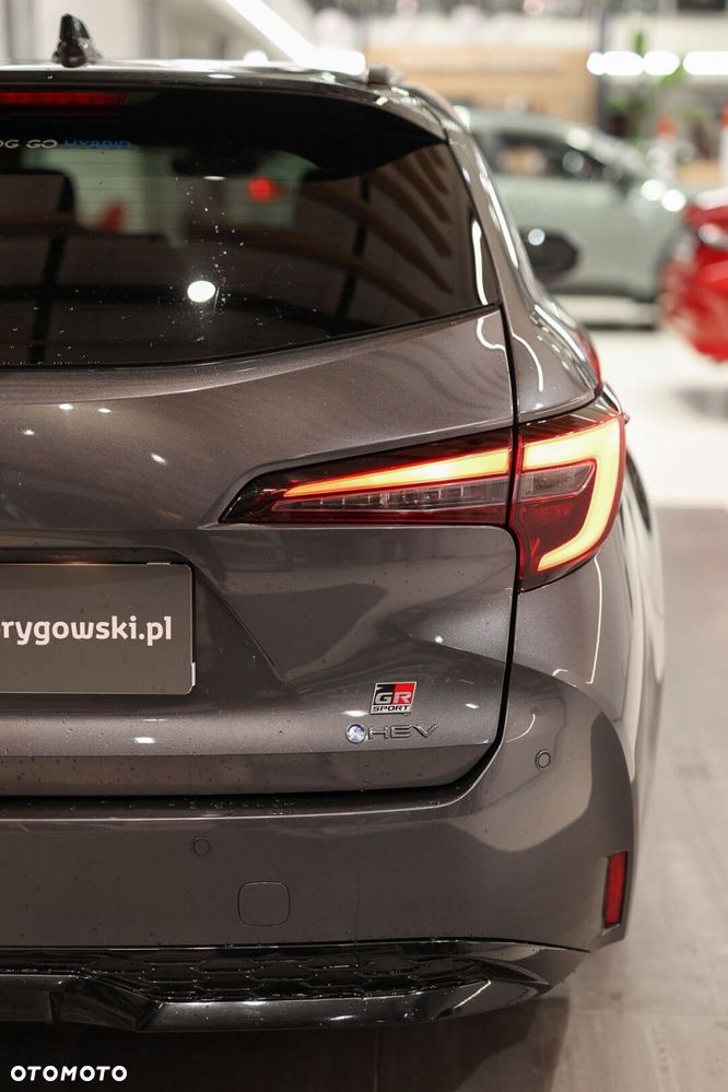 Toyota Corolla 2.0 Hybrid GR Sport Dynamic - 12