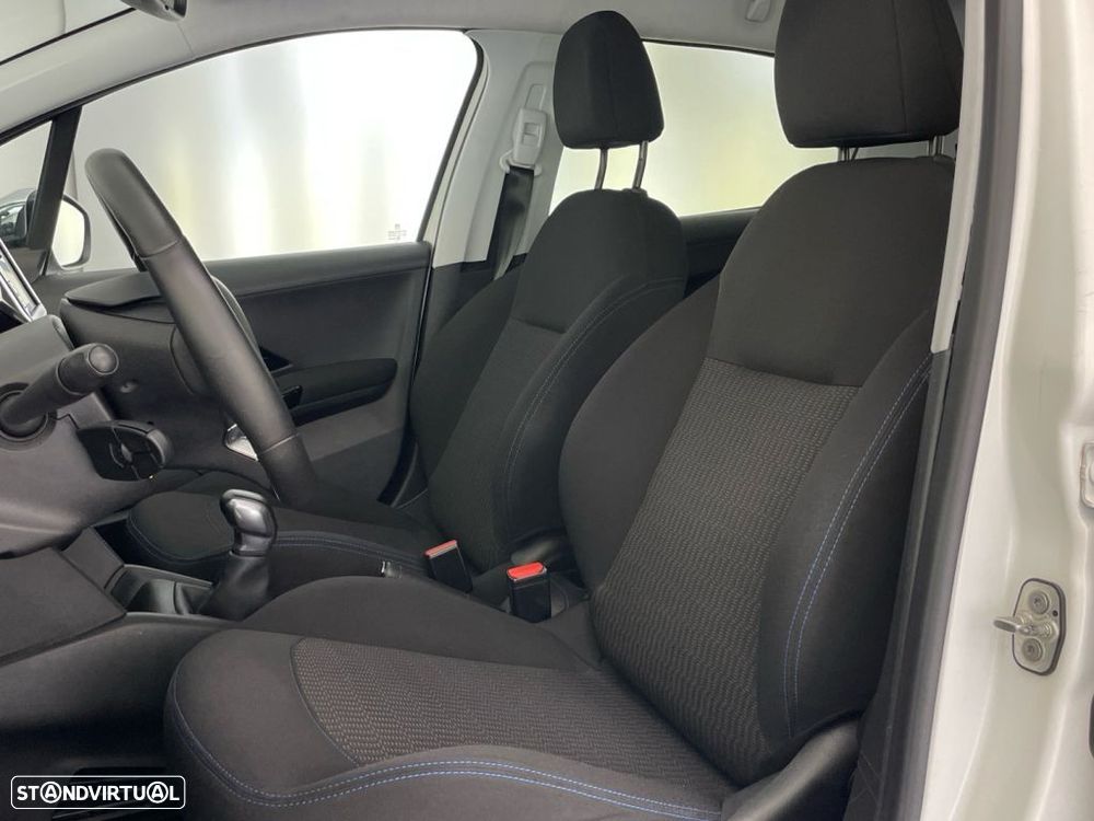 Peugeot 208 1.6 BlueHDi Allure - 17