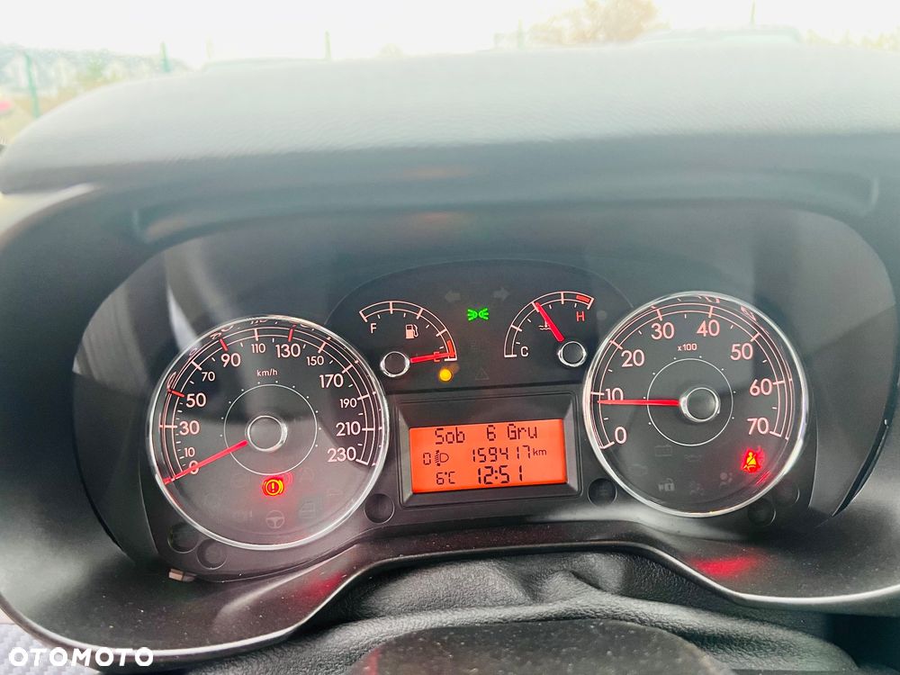 Fiat Grande Punto 1.4 8V Active - 21