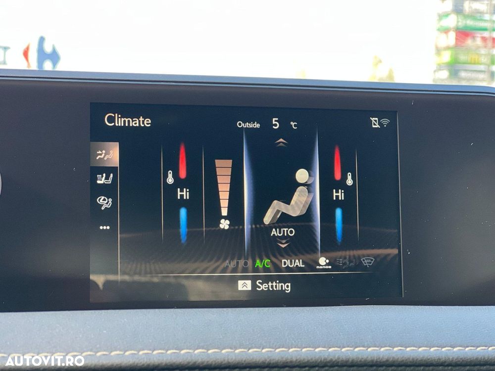 Lexus UX 250h Executive Line - 29