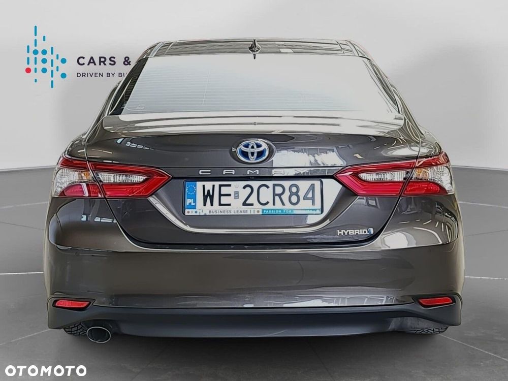 Toyota Camry 2.5 Hybrid Comfort CVT - 26