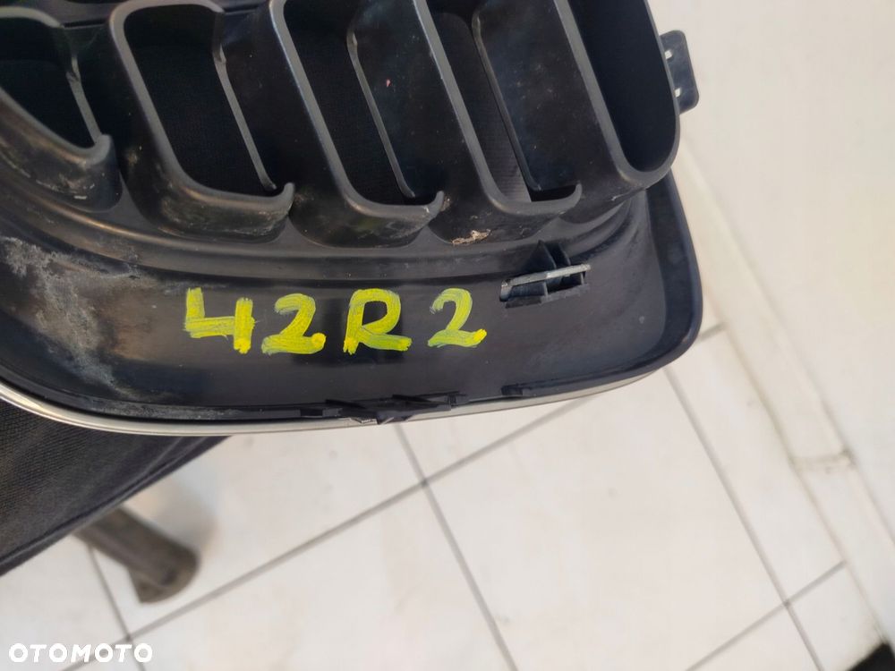 volvo v70 iii 07r- grill atrapa chłodnicy - 5