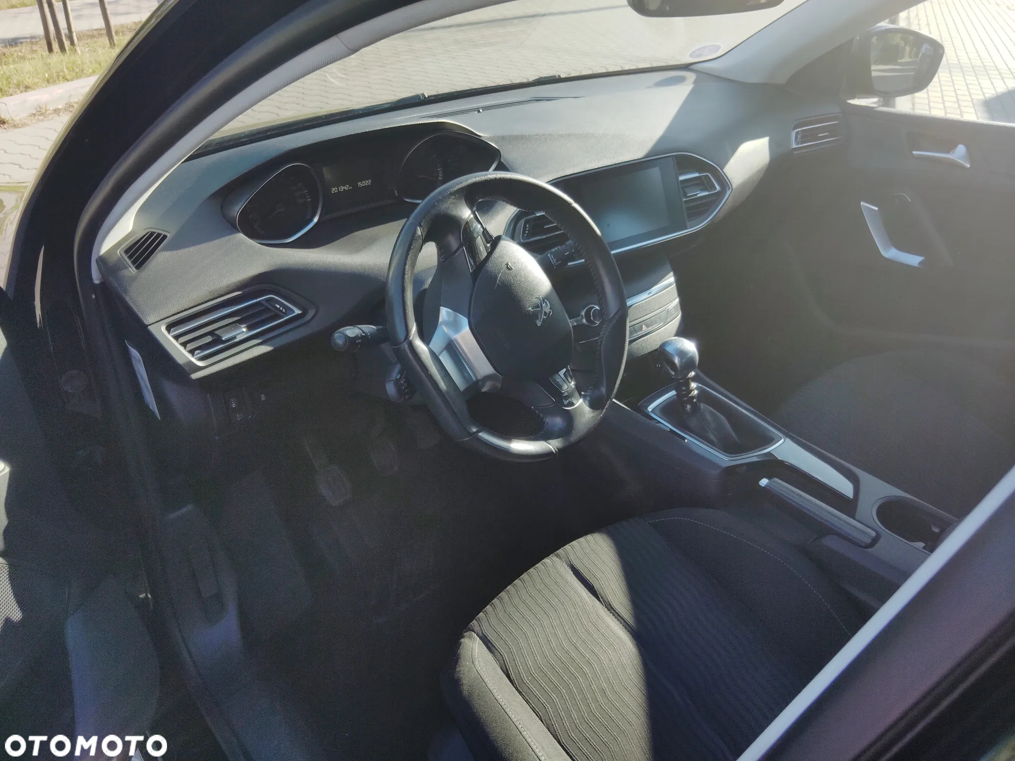 Peugeot 308 125 THP Allure - 21