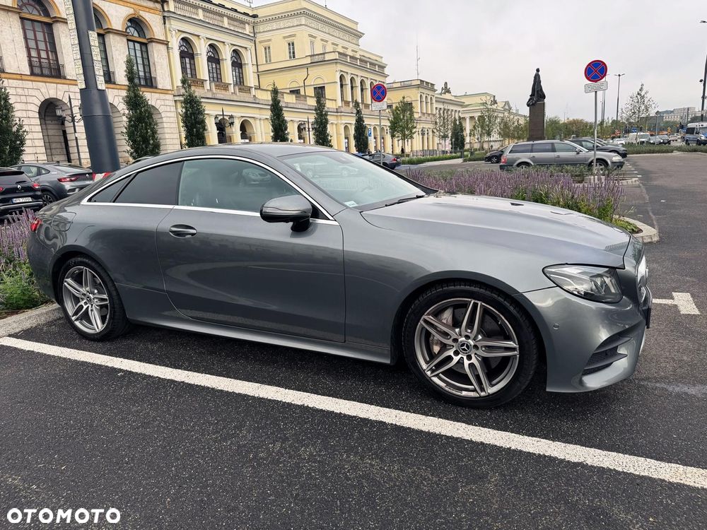 Mercedes-Benz Klasa E 300 Coupe 9G-TRONIC - 5