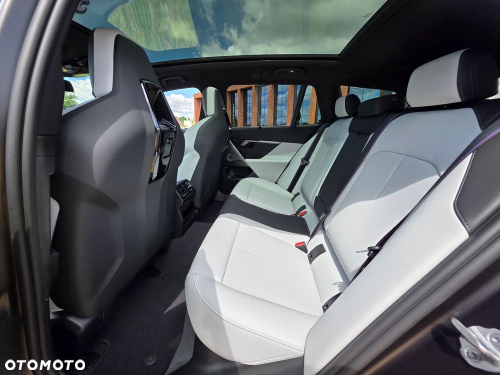BMW M5 PHEV - 13