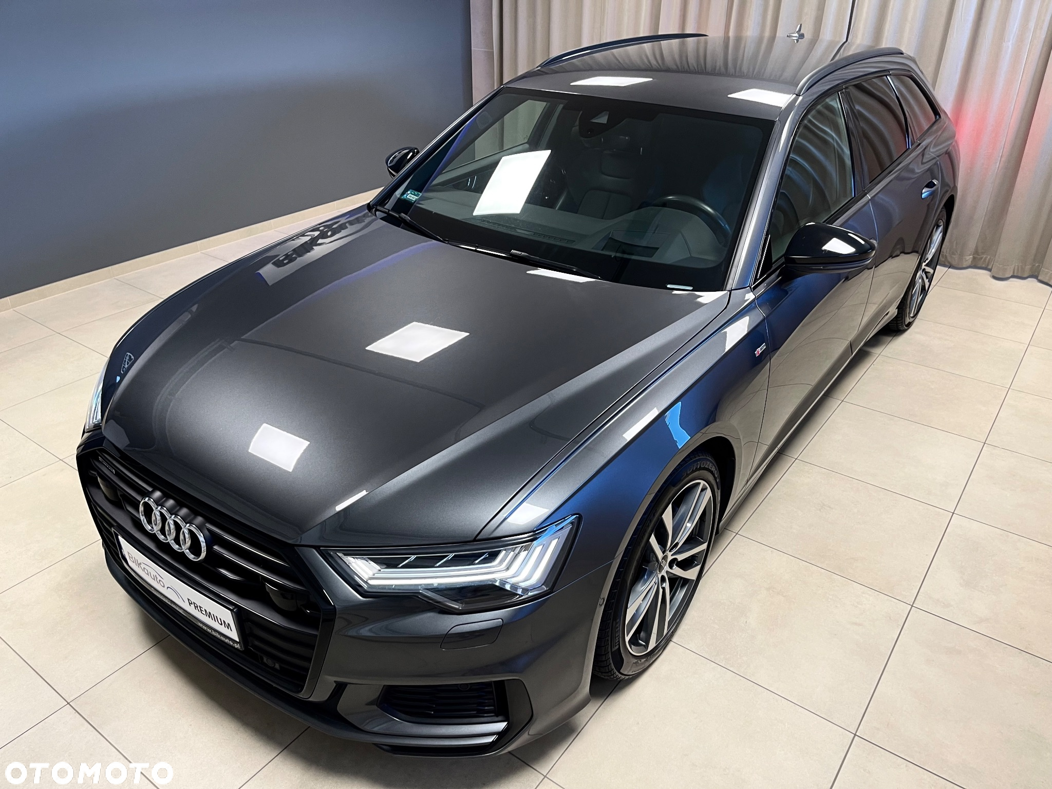 Audi A6 - 4