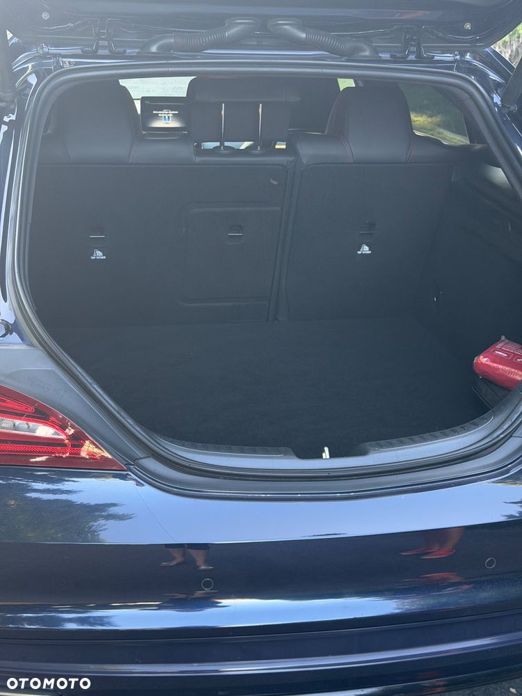 Mercedes-Benz CLA - 7