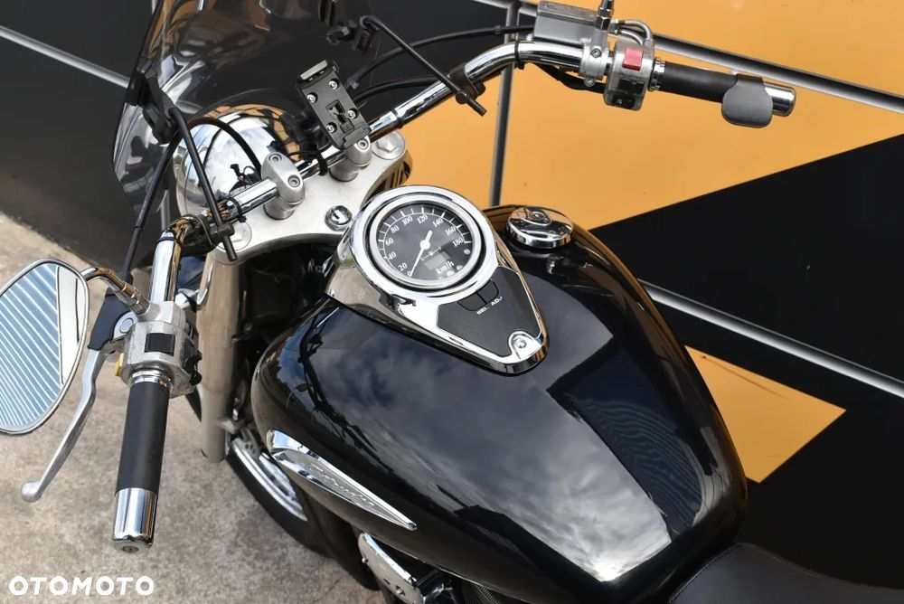 Suzuki VL 800 Volusia - Boulevard C50 - 12