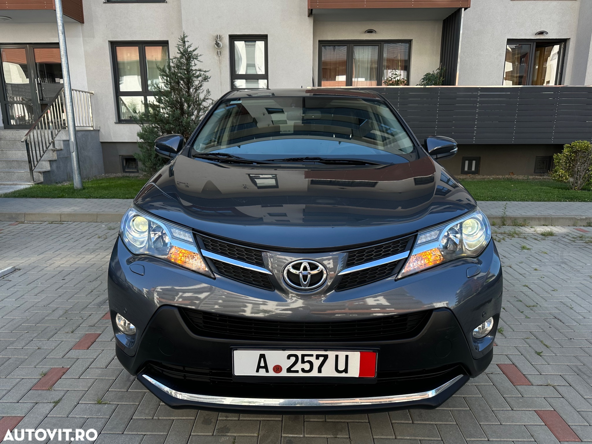 Toyota RAV4 2.0 D-4D 4WD Executive - 9