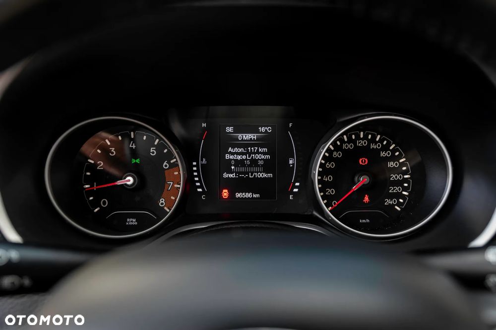 Jeep Compass - 26