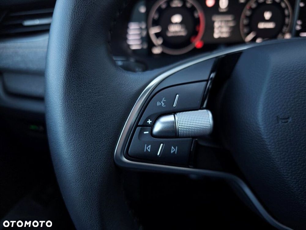 Skoda Octavia 1.5 TSI Selection - 17