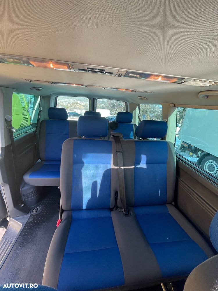 Volkswagen Caravelle - 8