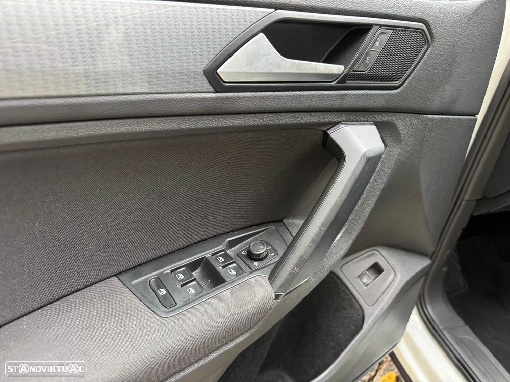 VW Tiguan 1.4 TSI eHybrid Life DSG - 24